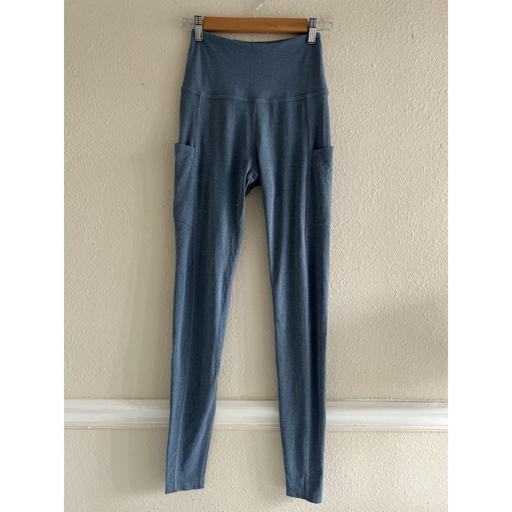 Beyond Yoga Plush High Waisted Yoga Leggings M Pockets Light Blue Athleisure